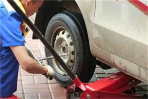 洛南附近拖车24小时服务热线电话